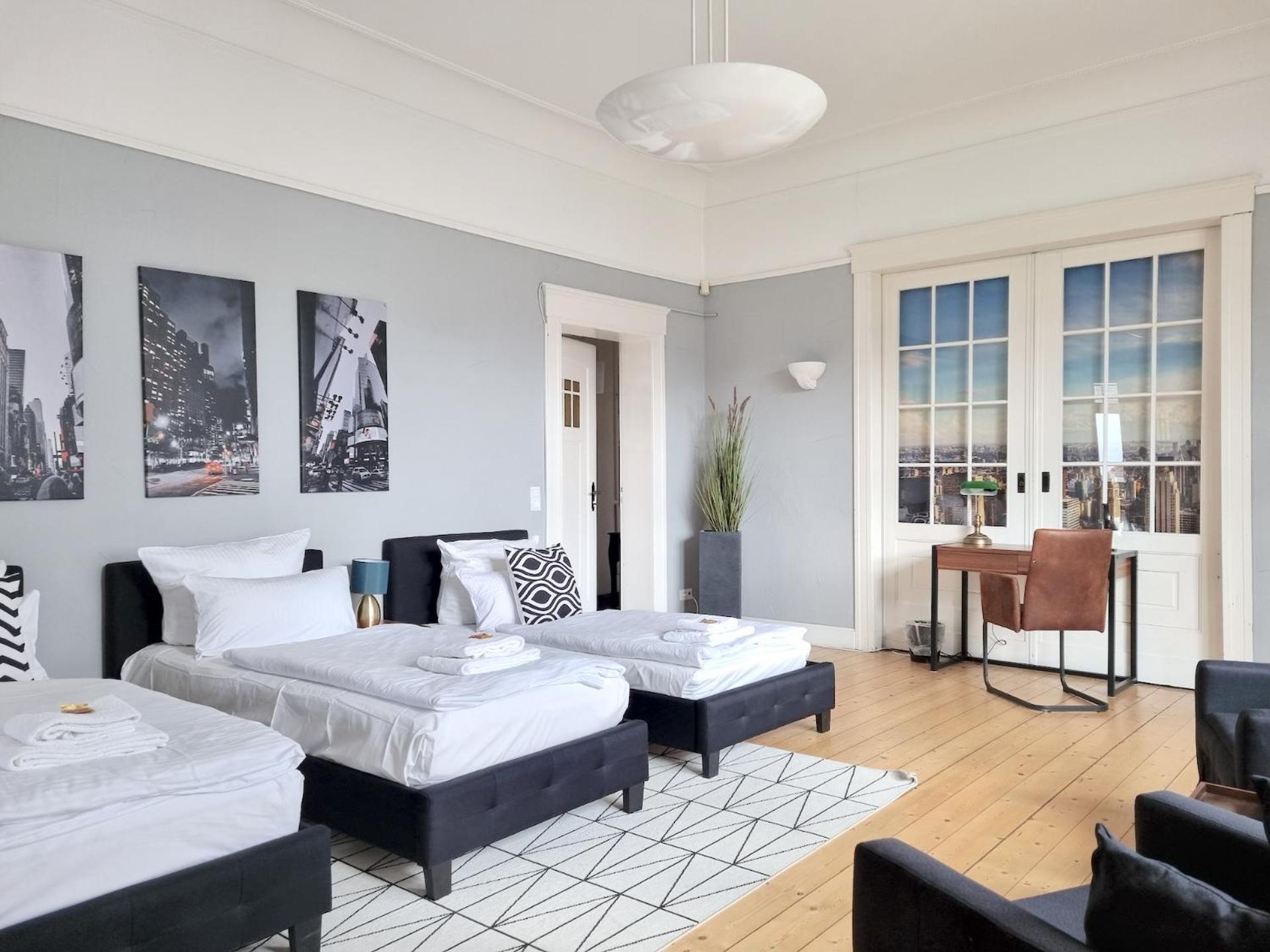 Charysma - Jugendstil Trifft Moderne, Schlafzimmer Mit Smart-Tv, Tischfussball, Darts, Parkplatz Hamelin Exterior photo